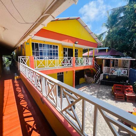 Posada Nativa Derma'S Inn San Andrés Eksteriør billede